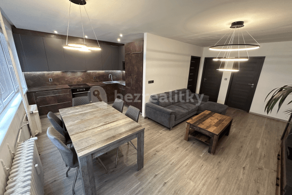 2 bedroom with open-plan kitchen flat for sale, 60 m², Kvestorská, Hlavní město Praha