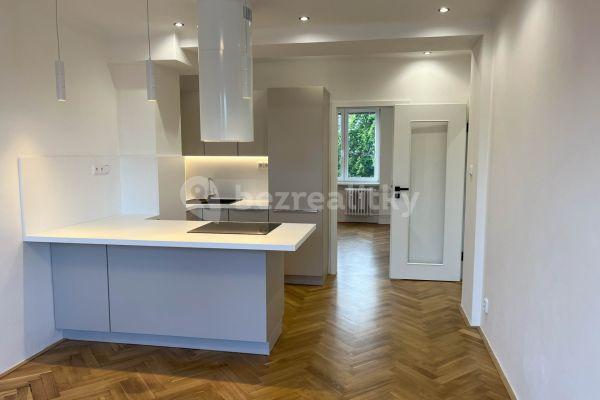 2 bedroom with open-plan kitchen flat to rent, 55 m², Kafkova, Praha