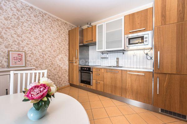 1 bedroom with open-plan kitchen flat for sale, 88 m², Slévačská, Hlavní město Praha