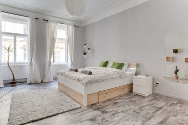 flat to rent, 80 m², Plaská, Praha