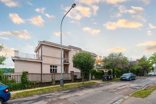 flat to rent, 102 m², Xaveriova, Praha