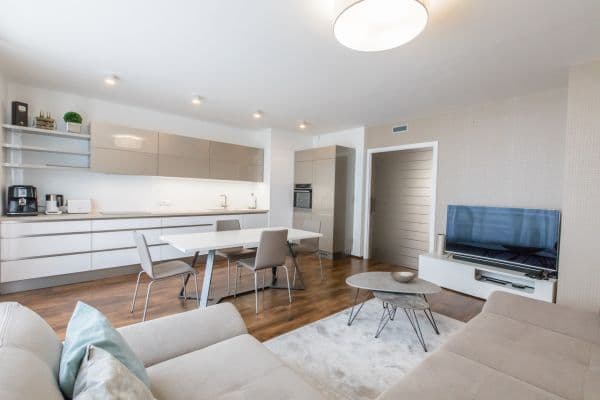 flat to rent, 120 m², Hartigova, Praha