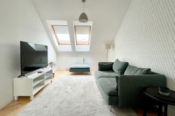 flat to rent, 93 m², Blanická, Praha