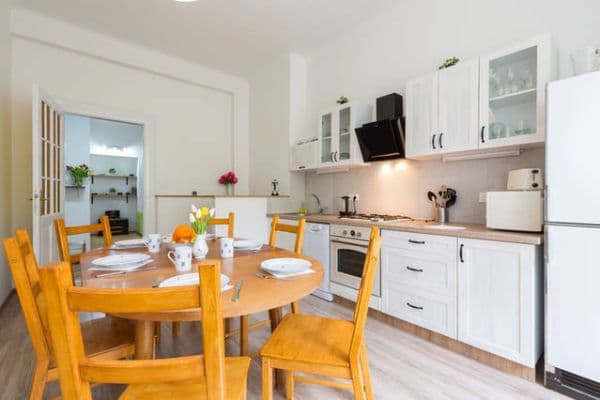 flat to rent, 113 m², Čáslavská, Praha