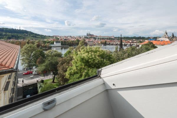 flat to rent, 110 m², Divadelní, Praha