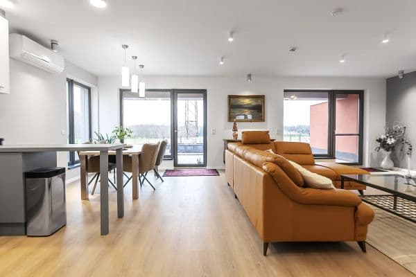 flat to rent, 180 m², Ibišková, Praha