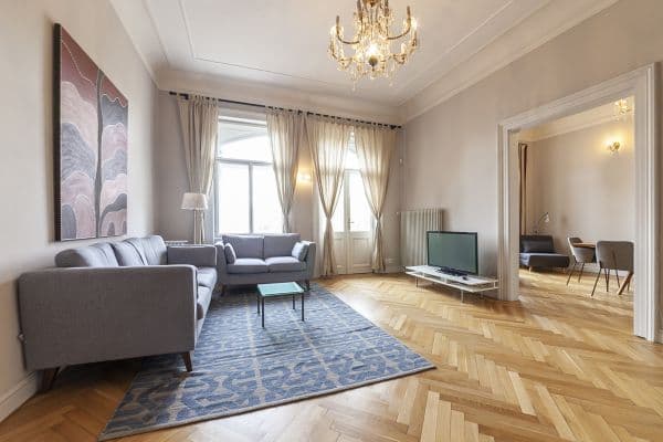 flat to rent, 105 m², Masarykovo nábřeží, Praha