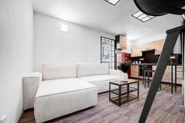 flat to rent, 57 m², Štefánikova, Brno