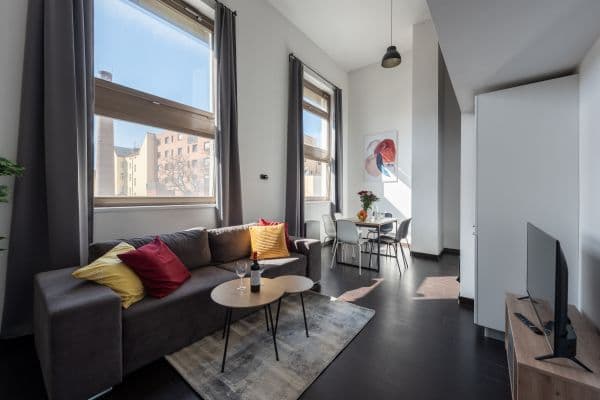 flat to rent, 72 m², Křižíkova, Praha