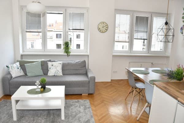 flat to rent, 66 m², Marie Cibulkové, Praha
