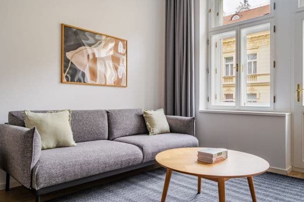flat to rent, 76 m², Chodská, Praha