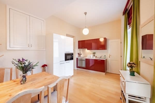flat to rent, 45 m², Štěpánská, Praha
