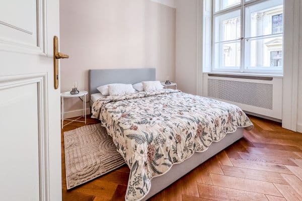 flat to rent, 40 m², Dlážděná, Praha