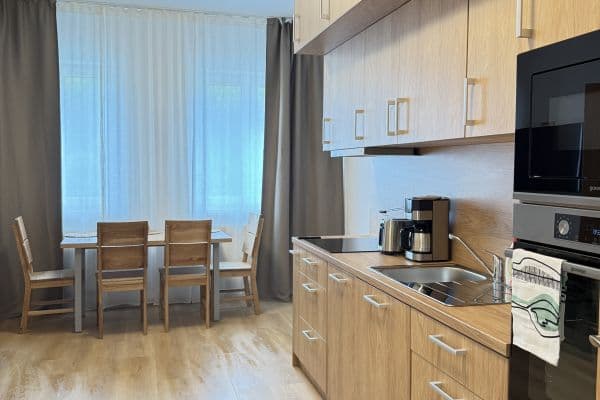 flat to rent, 53 m², Zbraslavská, Praha