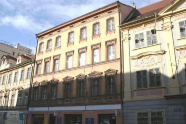 Small studio flat to rent, 37 m², Dlouhá, Praha
