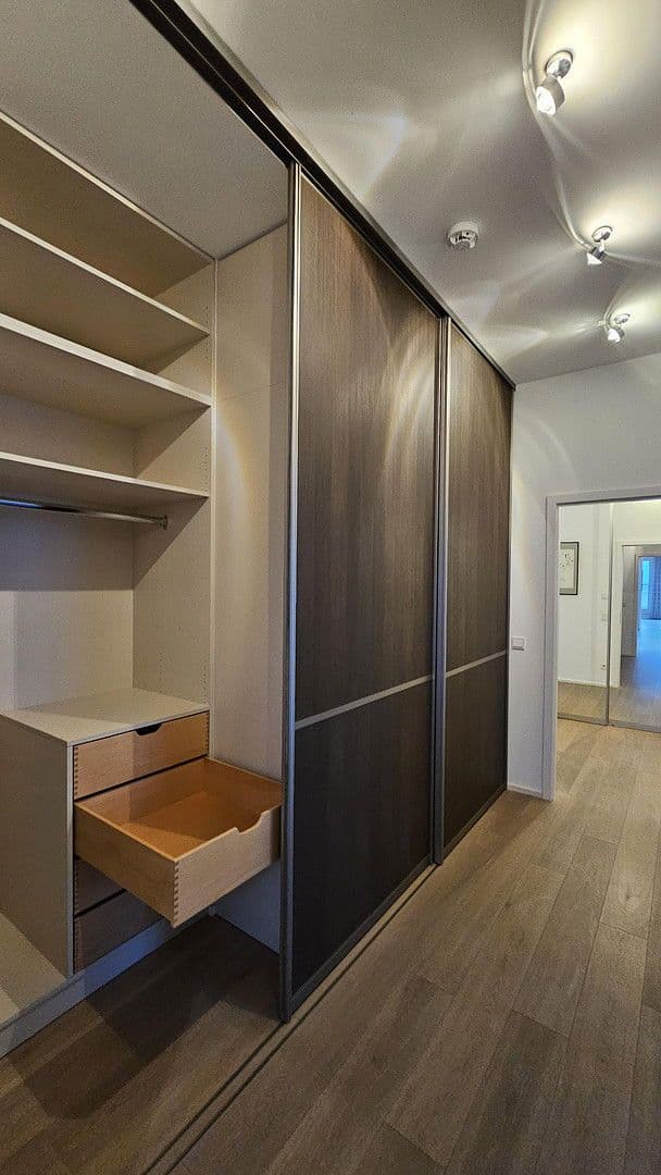 3 bedroom flat for sale, 199 m², Köln, North Rhine-Westphalia 3 bedroom flat for sale, 199 m², Köln, North Rhine-Westphalia