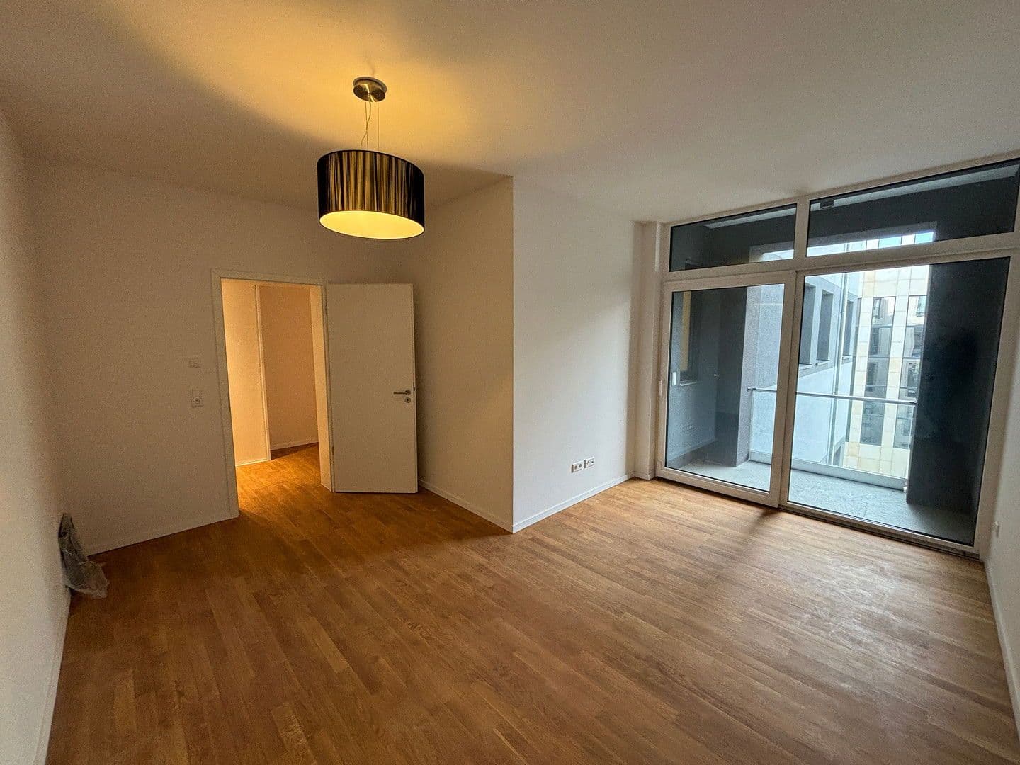 1 bedroom with open-plan kitchen flat to rent, 77 m², Mainluststraße 13, Frankfurt am Main, Hesse 1 bedroom with open-plan kitchen flat to rent, 77 m², Mainluststraße 13, Frankfurt am Main, Hesse