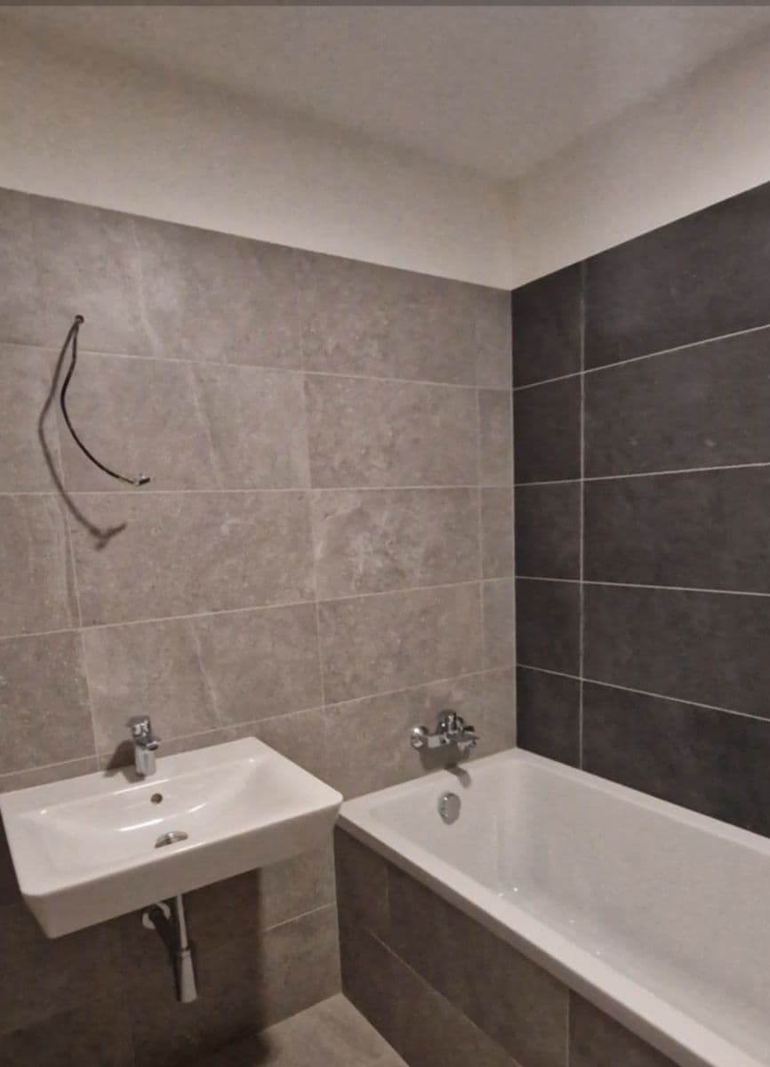 1 bedroom with open-plan kitchen flat to rent, 60 m², Chvalovka, Brno, Jihomoravský Region 1 bedroom with open-plan kitchen flat to rent, 60 m², Chvalovka, Brno, Jihomoravský Region