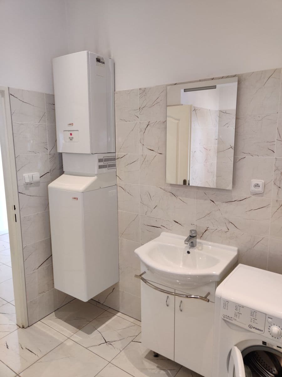 2 bedroom flat to rent, 54 m², Moskevská, Prague, Prague 2 bedroom flat to rent, 54 m², Moskevská, Prague, Prague