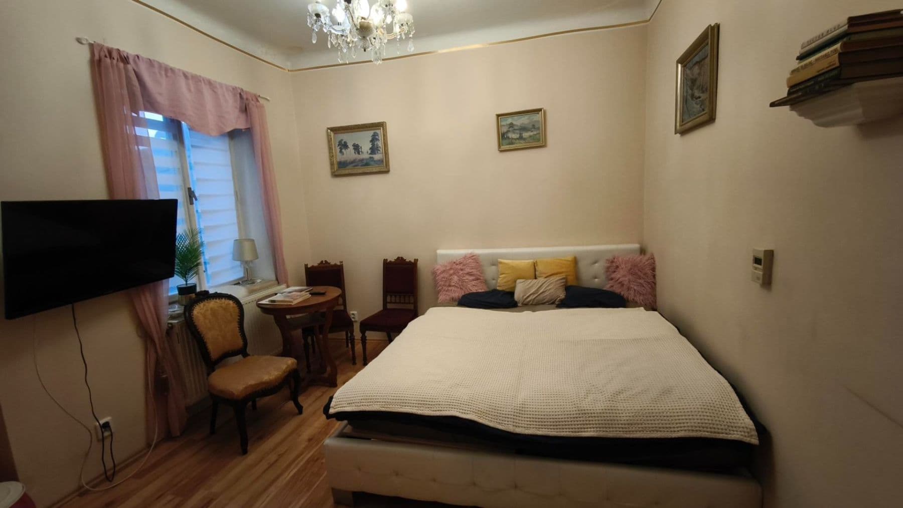 Studio flat to rent, 26 m², Ve Smečkách, Prague, Prague Studio flat to rent, 26 m², Ve Smečkách, Prague, Prague