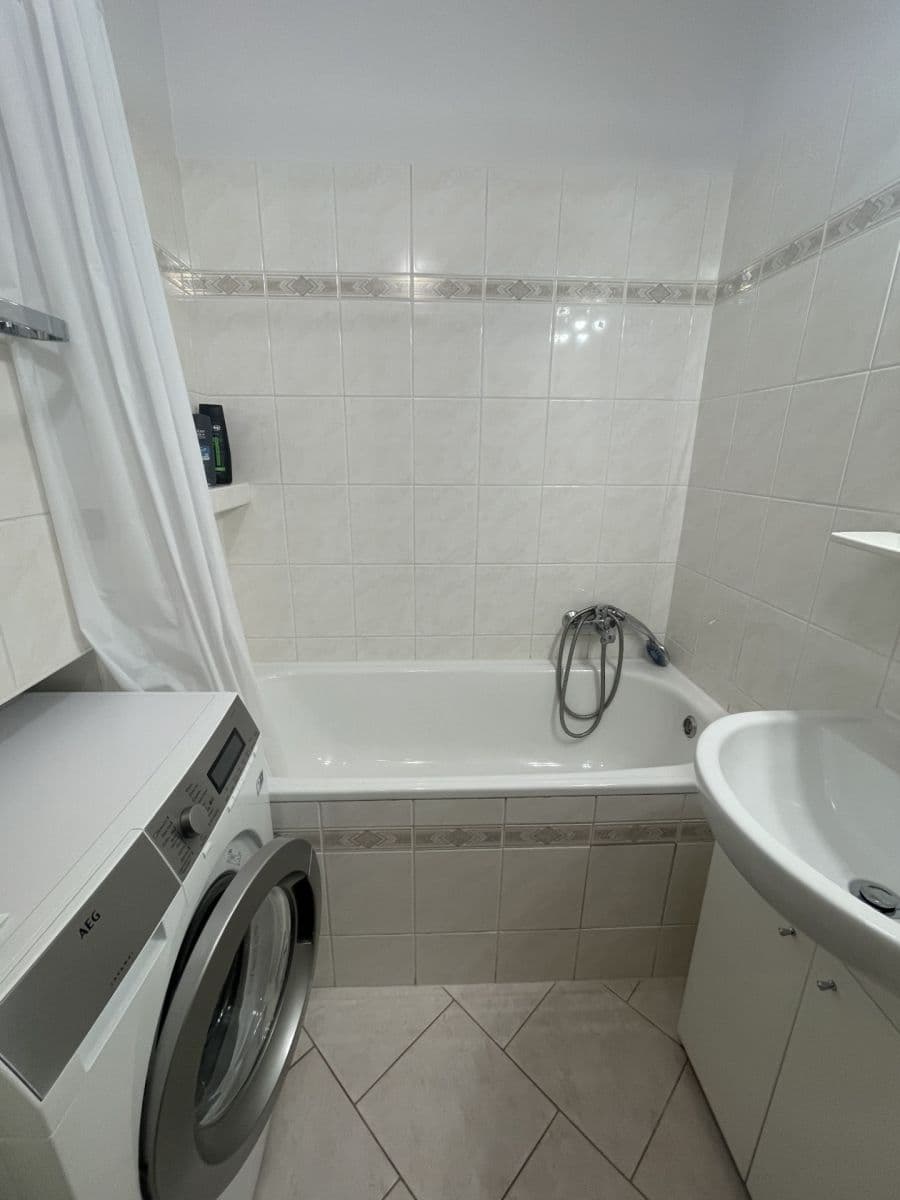 2 bedroom flat to rent, 50 m², Mochovská, Prague, Prague 2 bedroom flat to rent, 50 m², Mochovská, Prague, Prague