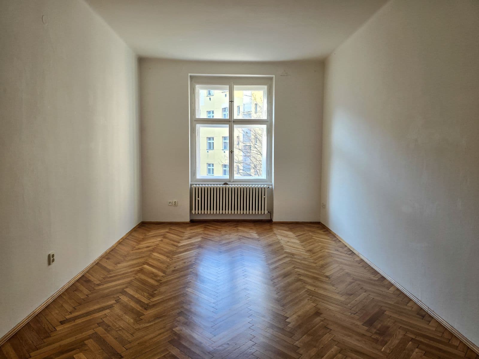 5 bedroom flat to rent, 175 m², Na Hutích, Prague, Prague 5 bedroom flat to rent, 175 m², Na Hutích, Prague, Prague