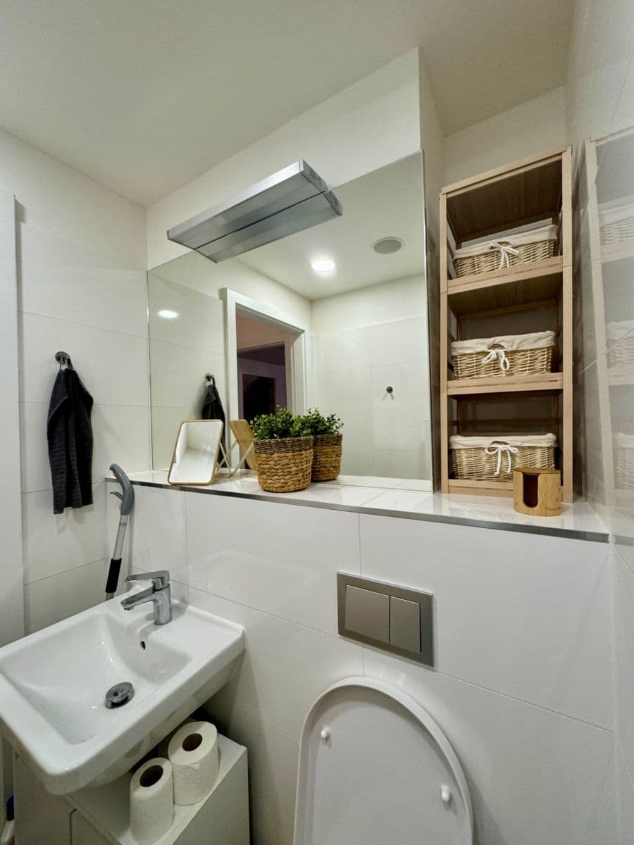 Studio flat to rent, 24 m², Perucká, Prague, Prague Studio flat to rent, 24 m², Perucká, Prague, Prague