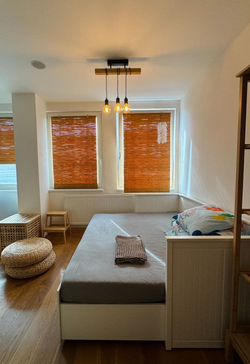 Studio flat to rent, 24 m², Perucká, Prague, Prague Studio flat to rent, 24 m², Perucká, Prague, Prague