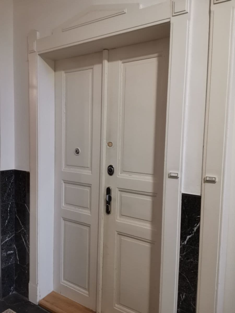 Small studio flat to rent, 20 m², Na Topolce, Prague, Prague Small studio flat to rent, 20 m², Na Topolce, Prague, Prague