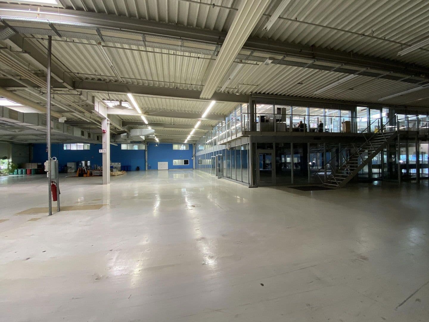 non-residential property to rent, 3,535 m², Friedrich-List-Strasse 3, Radebeul, Saxony non-residential property to rent, 3,535 m², Friedrich-List-Strasse 3, Radebeul, Saxony