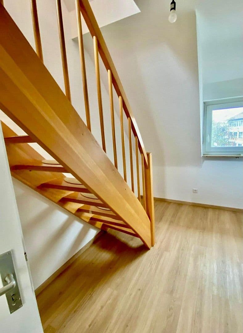 4 bedroom flat to rent, 64 m², Stuttgart, Baden-Württemberg 4 bedroom flat to rent, 64 m², Stuttgart, Baden-Württemberg