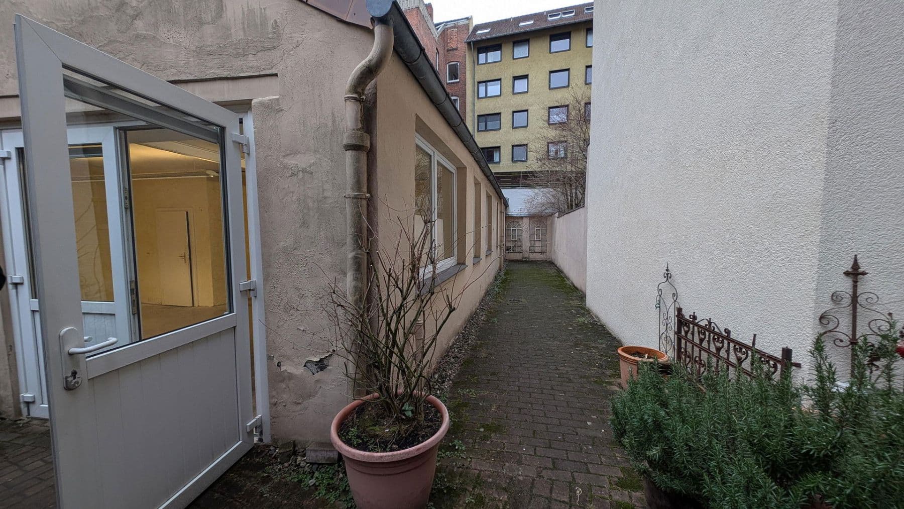 non-residential property to rent, 141 m², Hanover, Lower Saxony non-residential property to rent, 141 m², Hanover, Lower Saxony