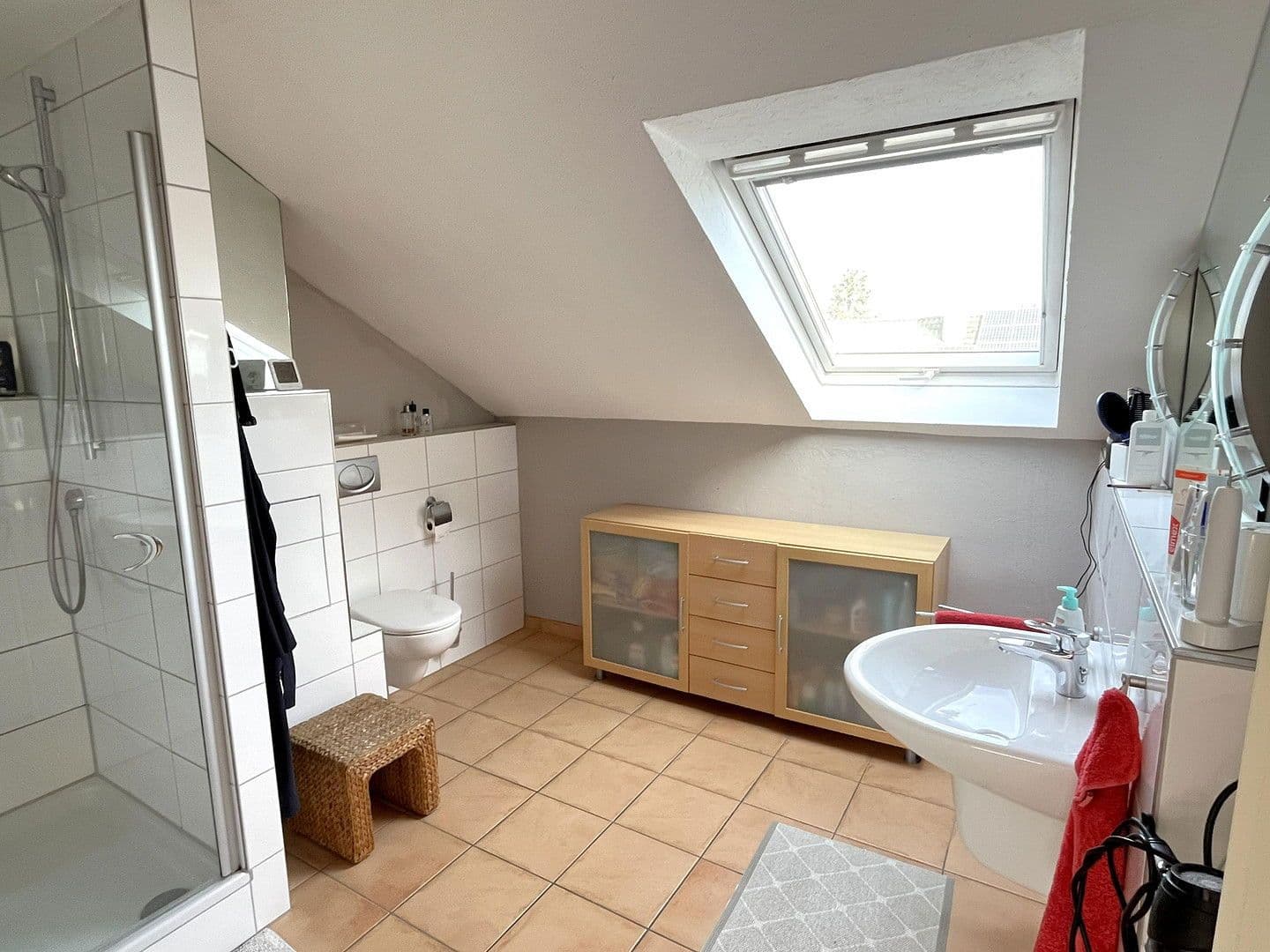 house for sale, 146 m², Stuttgart-Weilimdorf (Wolfbusch), Baden-Württemberg house for sale, 146 m², Stuttgart-Weilimdorf (Wolfbusch), Baden-Württemberg