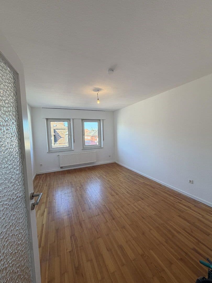 4 bedroom flat to rent, 120 m², Bucher Straße 97, Nürnberg, Bavaria 4 bedroom flat to rent, 120 m², Bucher Straße 97, Nürnberg, Bavaria