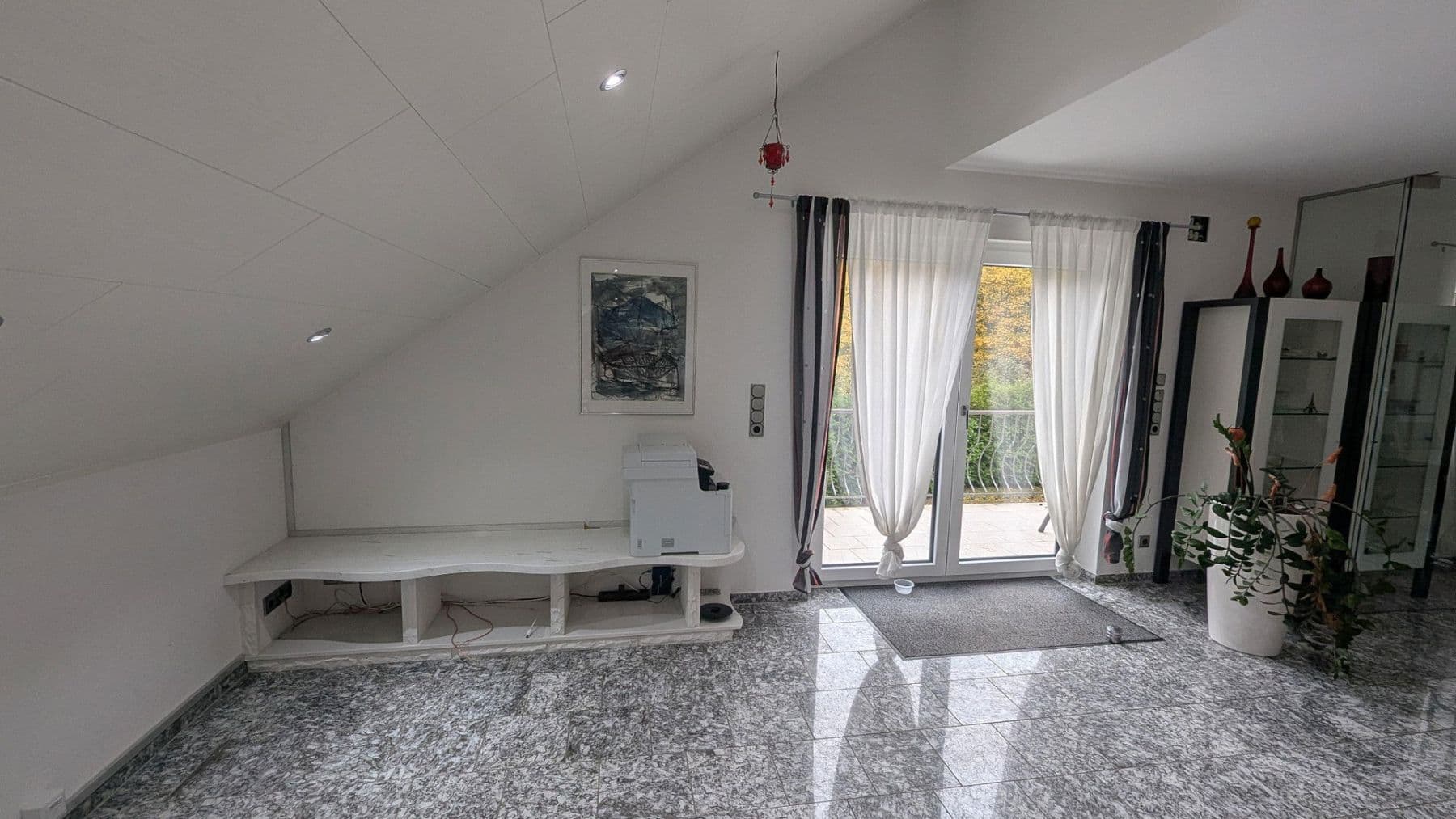 4 bedroom flat to rent, 186 m², Flörsheim-Dalsheim, Rhineland-Palatinate 4 bedroom flat to rent, 186 m², Flörsheim-Dalsheim, Rhineland-Palatinate