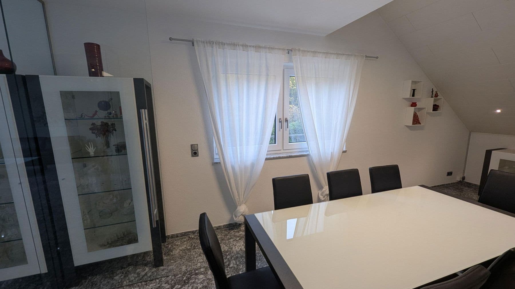 4 bedroom flat to rent, 186 m², Flörsheim-Dalsheim, Rhineland-Palatinate 4 bedroom flat to rent, 186 m², Flörsheim-Dalsheim, Rhineland-Palatinate