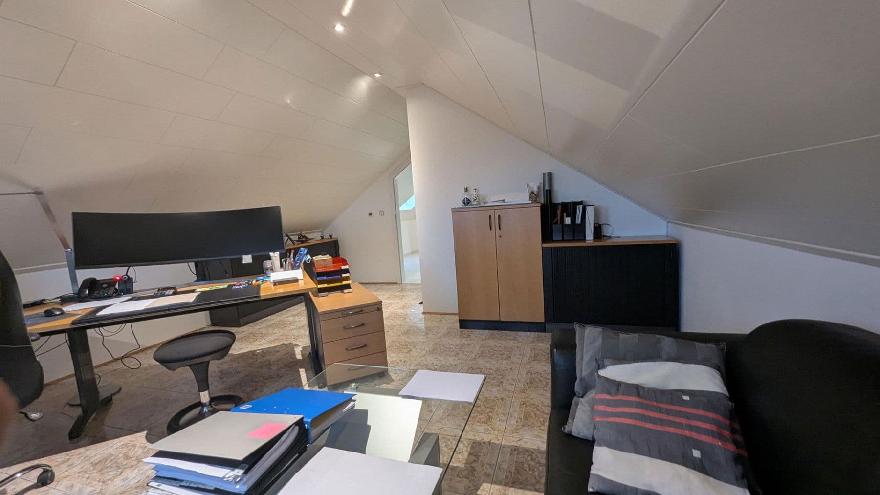 4 bedroom flat to rent, 186 m², Flörsheim-Dalsheim, Rhineland-Palatinate 4 bedroom flat to rent, 186 m², Flörsheim-Dalsheim, Rhineland-Palatinate