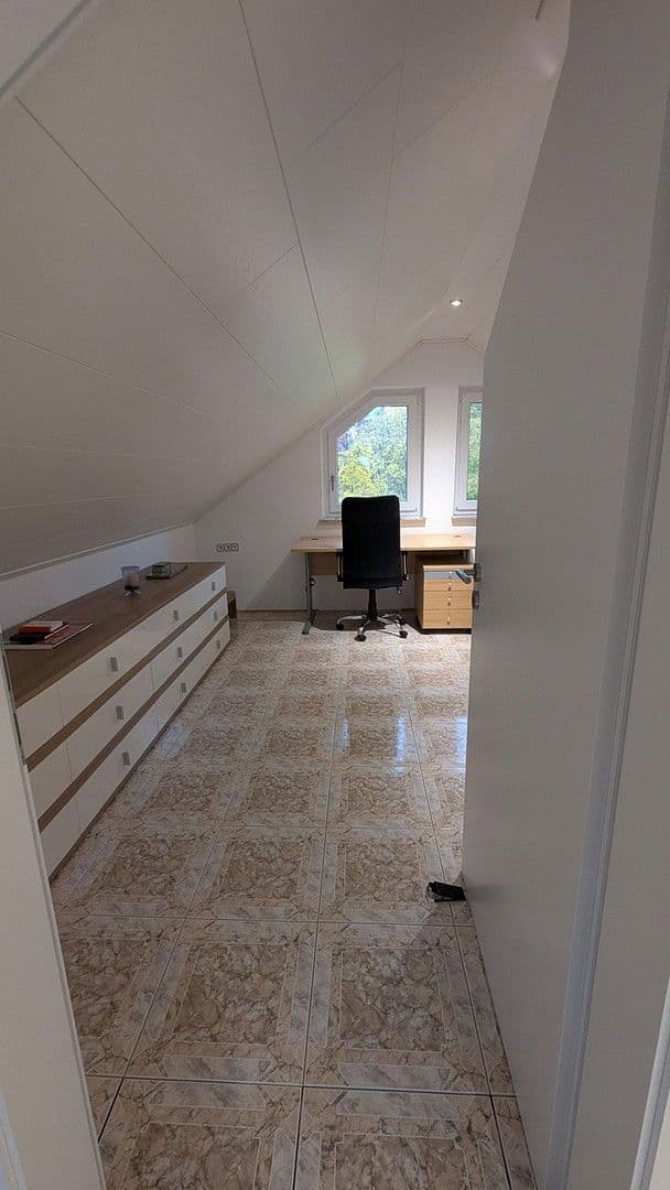 4 bedroom flat to rent, 186 m², Flörsheim-Dalsheim, Rhineland-Palatinate 4 bedroom flat to rent, 186 m², Flörsheim-Dalsheim, Rhineland-Palatinate