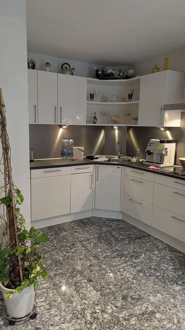 4 bedroom flat to rent, 186 m², Flörsheim-Dalsheim, Rhineland-Palatinate 4 bedroom flat to rent, 186 m², Flörsheim-Dalsheim, Rhineland-Palatinate