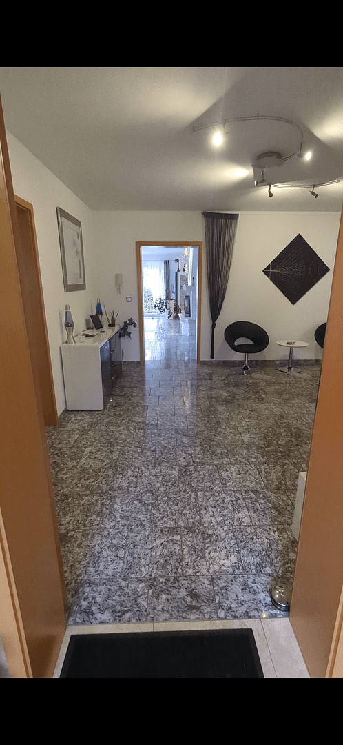 4 bedroom flat to rent, 186 m², Flörsheim-Dalsheim, Rhineland-Palatinate 4 bedroom flat to rent, 186 m², Flörsheim-Dalsheim, Rhineland-Palatinate