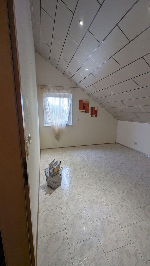 4 bedroom flat to rent, 186 m², Flörsheim-Dalsheim, Rhineland-Palatinate 4 bedroom flat to rent, 186 m², Flörsheim-Dalsheim, Rhineland-Palatinate