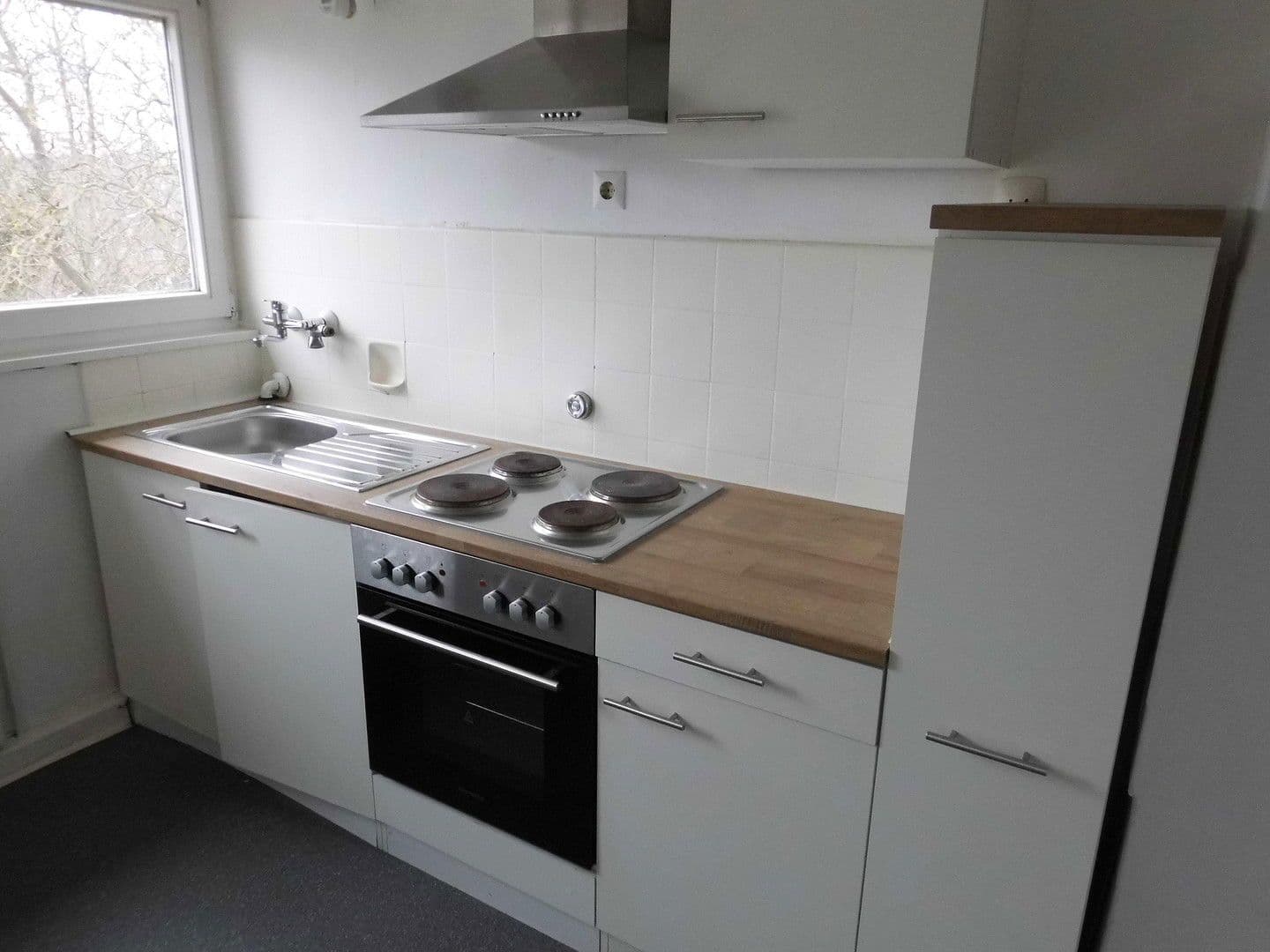 1 bedroom with open-plan kitchen flat to rent, 67 m², Stuttgart, Baden-Württemberg 1 bedroom with open-plan kitchen flat to rent, 67 m², Stuttgart, Baden-Württemberg