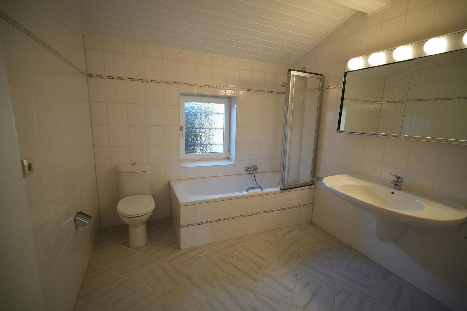 house to rent, 135 m², Bad Salzuflen, North Rhine-Westphalia house to rent, 135 m², Bad Salzuflen, North Rhine-Westphalia