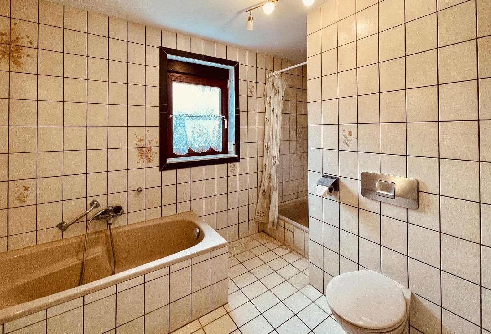 house for sale, 176 m², Simmozheim, Baden-Württemberg house for sale, 176 m², Simmozheim, Baden-Württemberg