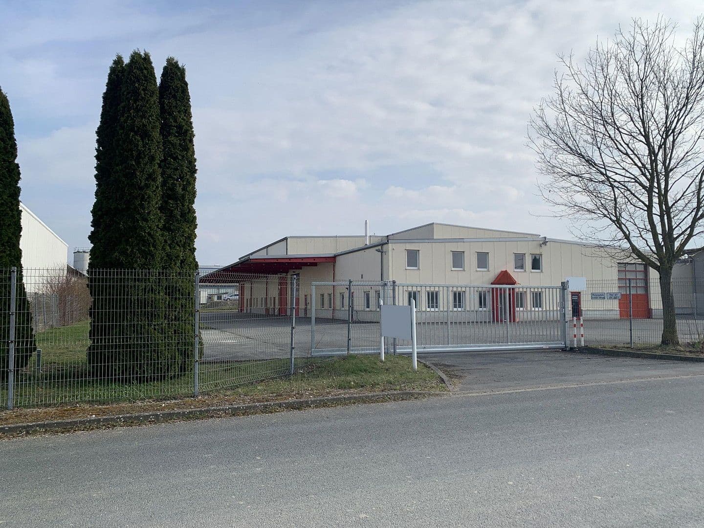 non-residential property to rent, 7,423 m², Oberer Westring 41, Büren, North Rhine-Westphalia non-residential property to rent, 7,423 m², Oberer Westring 41, Büren, North Rhine-Westphalia