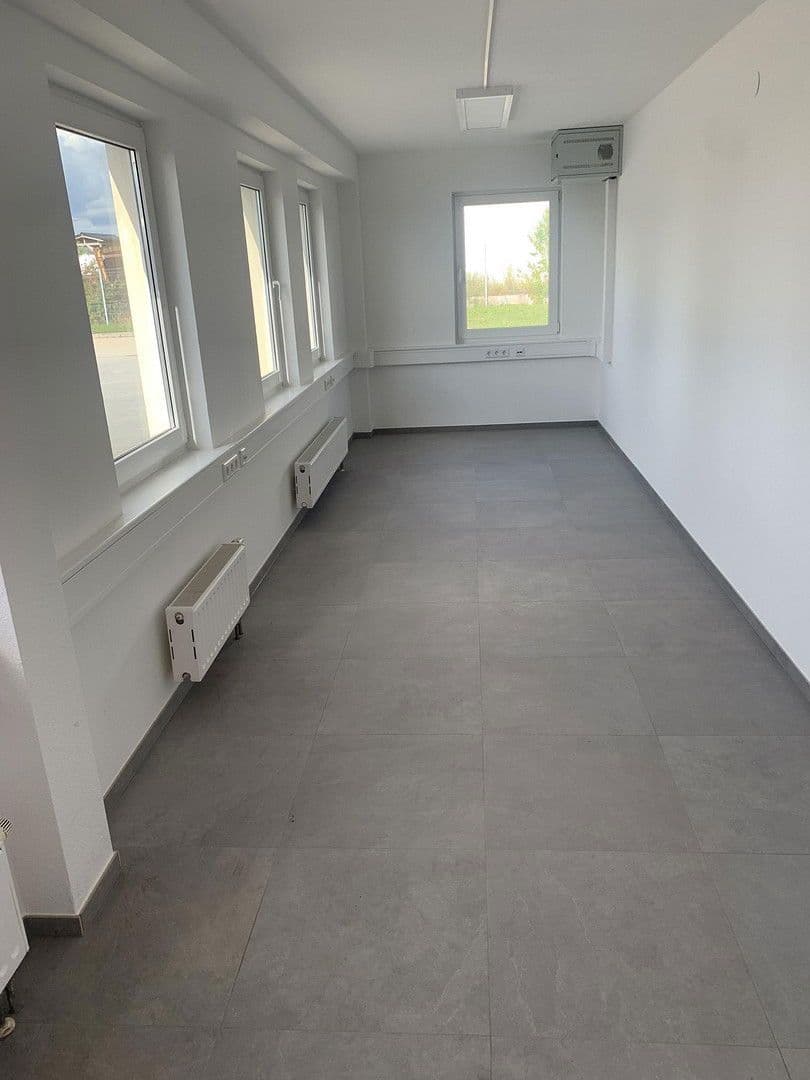 non-residential property to rent, 7,423 m², Oberer Westring 41, Büren, North Rhine-Westphalia non-residential property to rent, 7,423 m², Oberer Westring 41, Büren, North Rhine-Westphalia