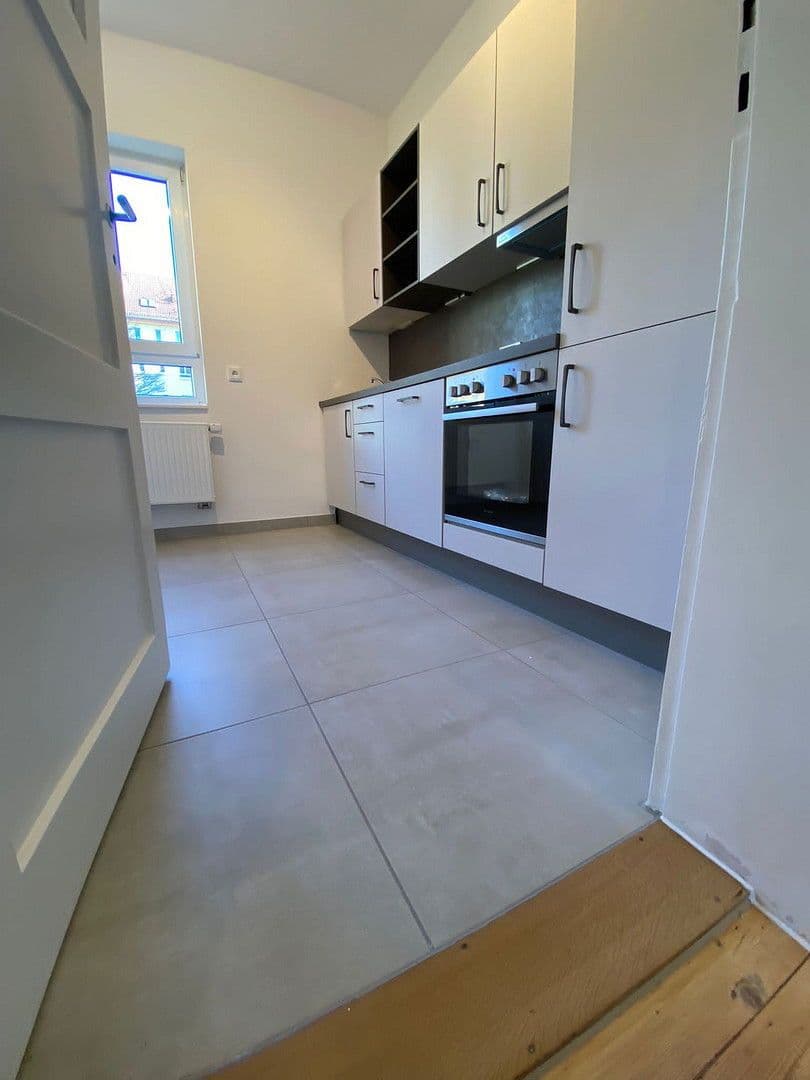 3 bedroom flat to rent, 68 m², Neuenhainer Str., Frankfurt, Hesse 3 bedroom flat to rent, 68 m², Neuenhainer Str., Frankfurt, Hesse