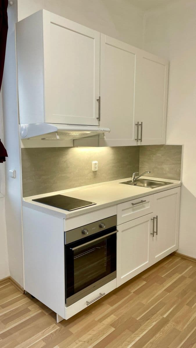 1 bedroom flat to rent, 37 m², Kuklenská, Brno, Jihomoravský Region 1 bedroom flat to rent, 37 m², Kuklenská, Brno, Jihomoravský Region