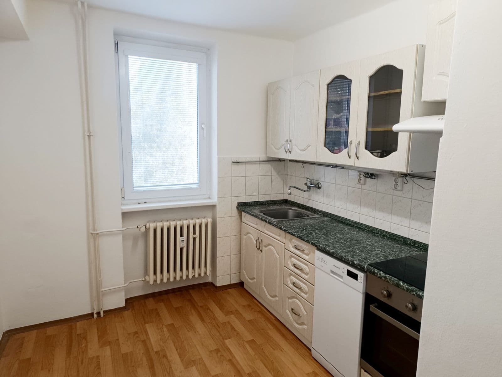 2 bedroom with open-plan kitchen flat for sale, 73 m², Štolmířská, Český Brod, Středočeský Region 2 bedroom with open-plan kitchen flat for sale, 73 m², Štolmířská, Český Brod, Středočeský Region