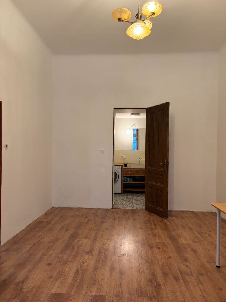 3 bedroom flat to rent, 88 m², Fričova, Prague, Prague 3 bedroom flat to rent, 88 m², Fričova, Prague, Prague